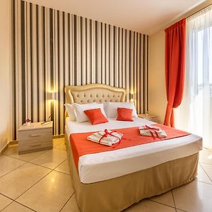 Camera con letto king size